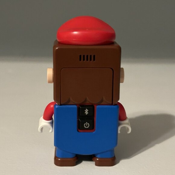 LEGO Super Mario: Interactive Mario - Picture 3 of 13